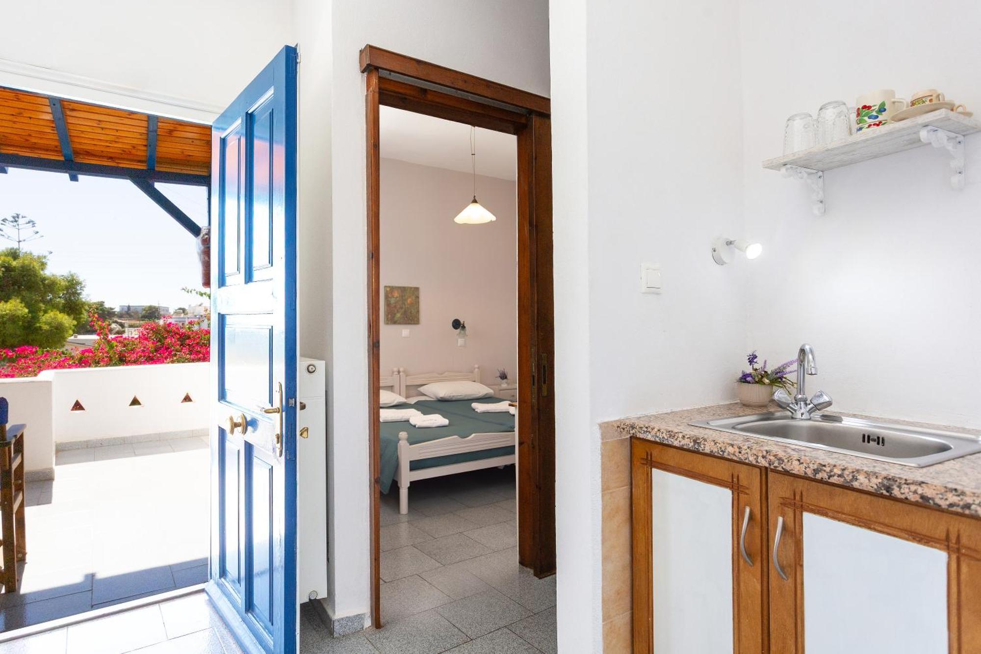 Dora'S Studios & Apartments Mégas Yialós-Nítes Zewnętrze zdjęcie