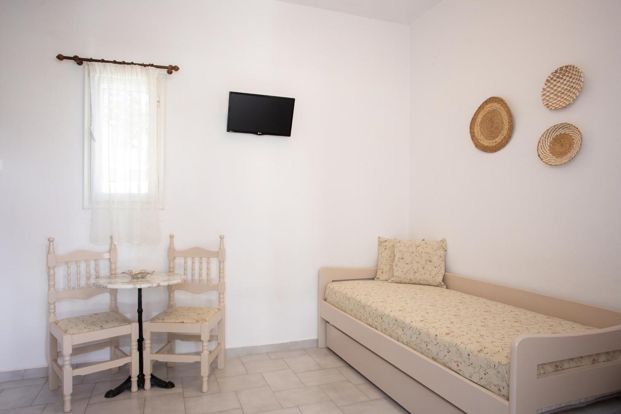 Dora'S Studios & Apartments Mégas Yialós-Nítes Zewnętrze zdjęcie